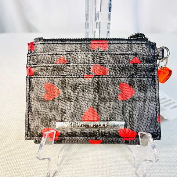 Steve Madden Gray and Black with Red Hearts Card Holder Coin Purse - New - Picture 2 of 8